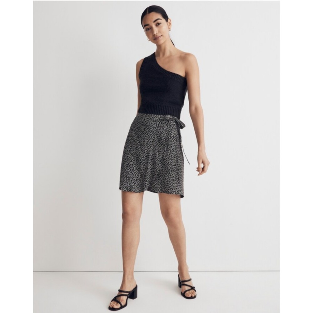 Madewell Wrap Mini Skirt Sz 6 Black White Floral Ditsy Tie‎ Waist Preppy